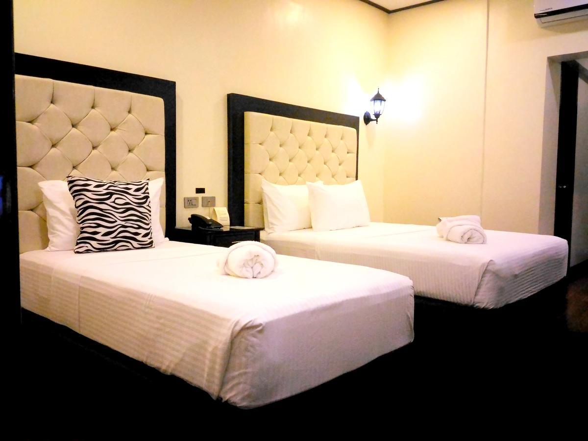 The Ambassador Hotel Tacloban Kültér fotó