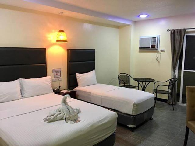 The Ambassador Hotel Tacloban Kültér fotó